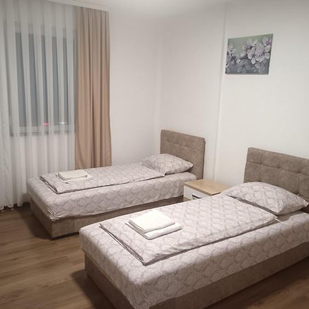 Apartmani Centar เซียนิตซา ภายนอก รูปภาพ
