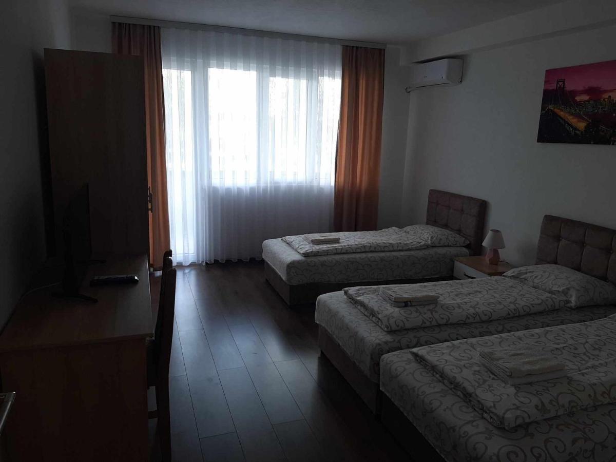 Apartmani Centar เซียนิตซา ภายนอก รูปภาพ