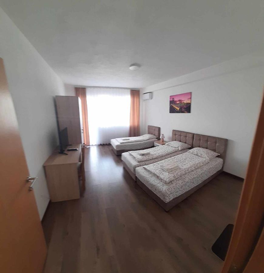Apartmani Centar เซียนิตซา ภายนอก รูปภาพ