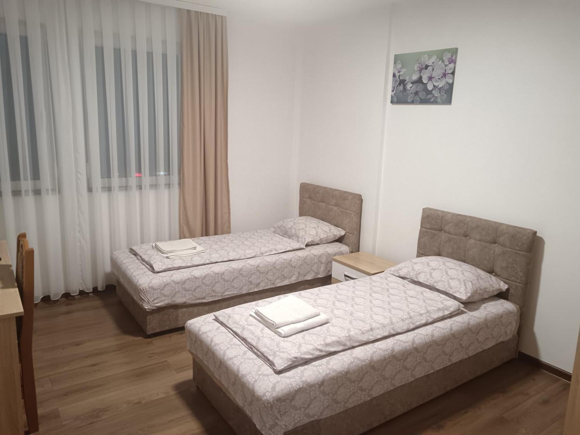 Apartmani Centar เซียนิตซา ภายนอก รูปภาพ