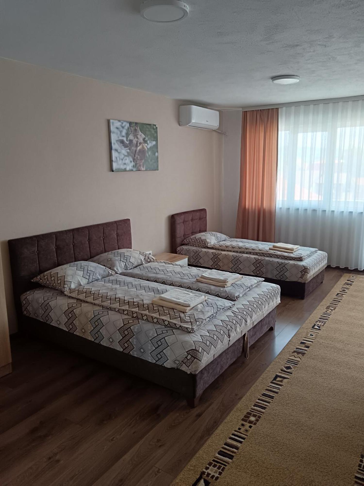 Apartmani Centar เซียนิตซา ห้อง รูปภาพ